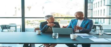 定期设备维护保养